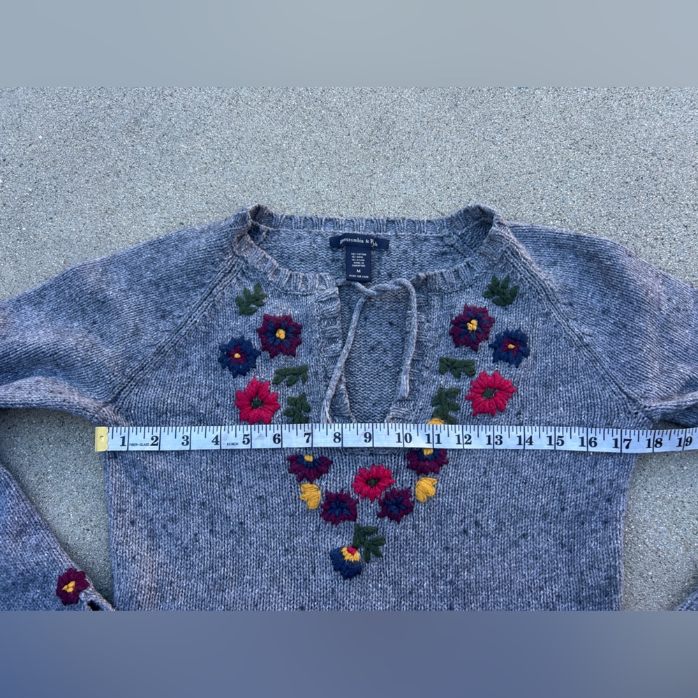 Abercrombie & Fitch Cotton Wool Blend Pullover Sweater Women Size Medium - Picture 8 of 11